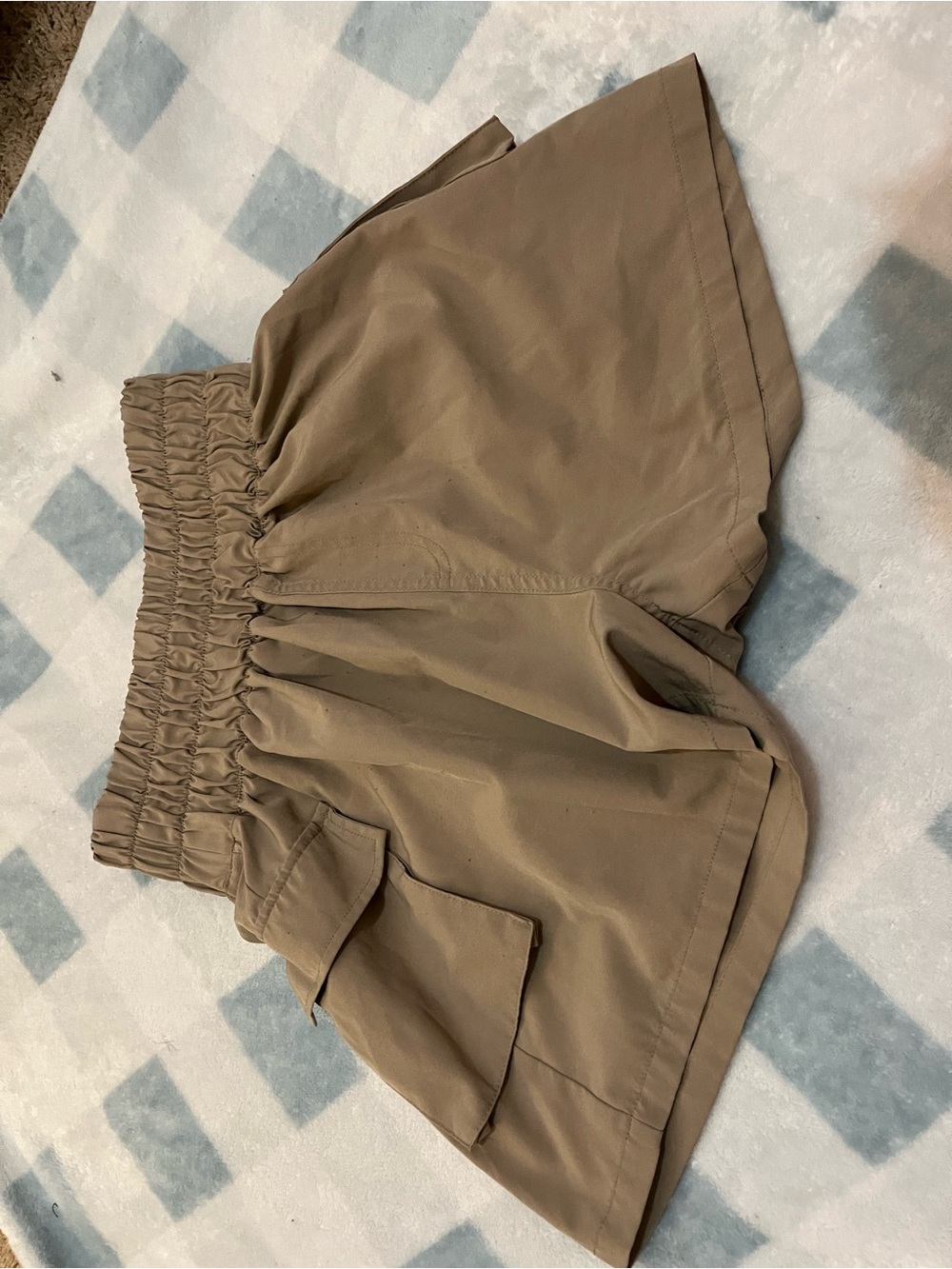 Smocked-Waist Cargo Shorts - Light Brown